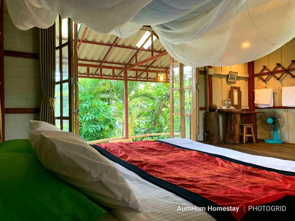 Aum Hum Homestay Fang Exterior foto