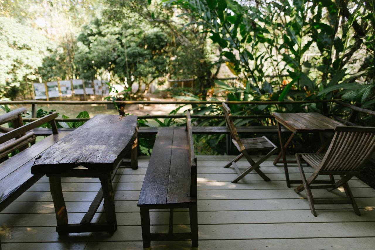 Aum Hum Homestay Fang Exterior foto